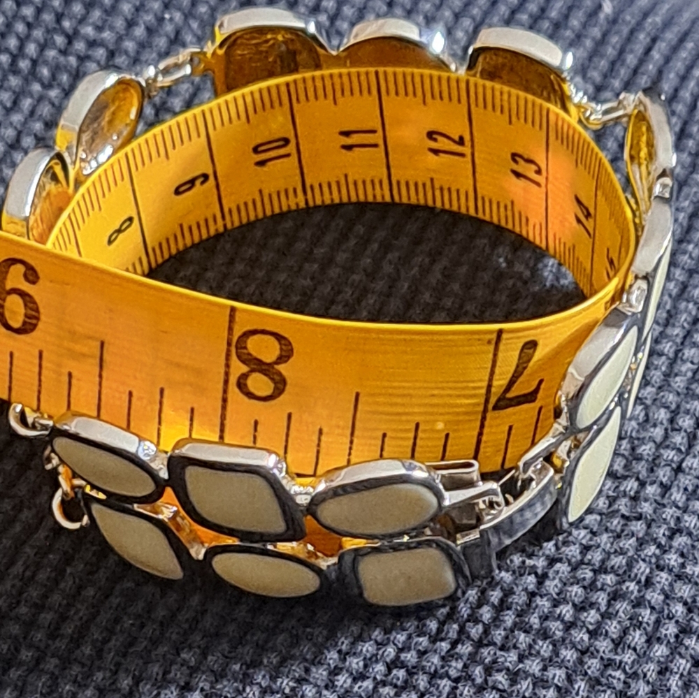 Lia Sophia "French Tip" Cream/Silver Enamel Geometric Double Link Bracelet NWOT - Picture 7 of 7